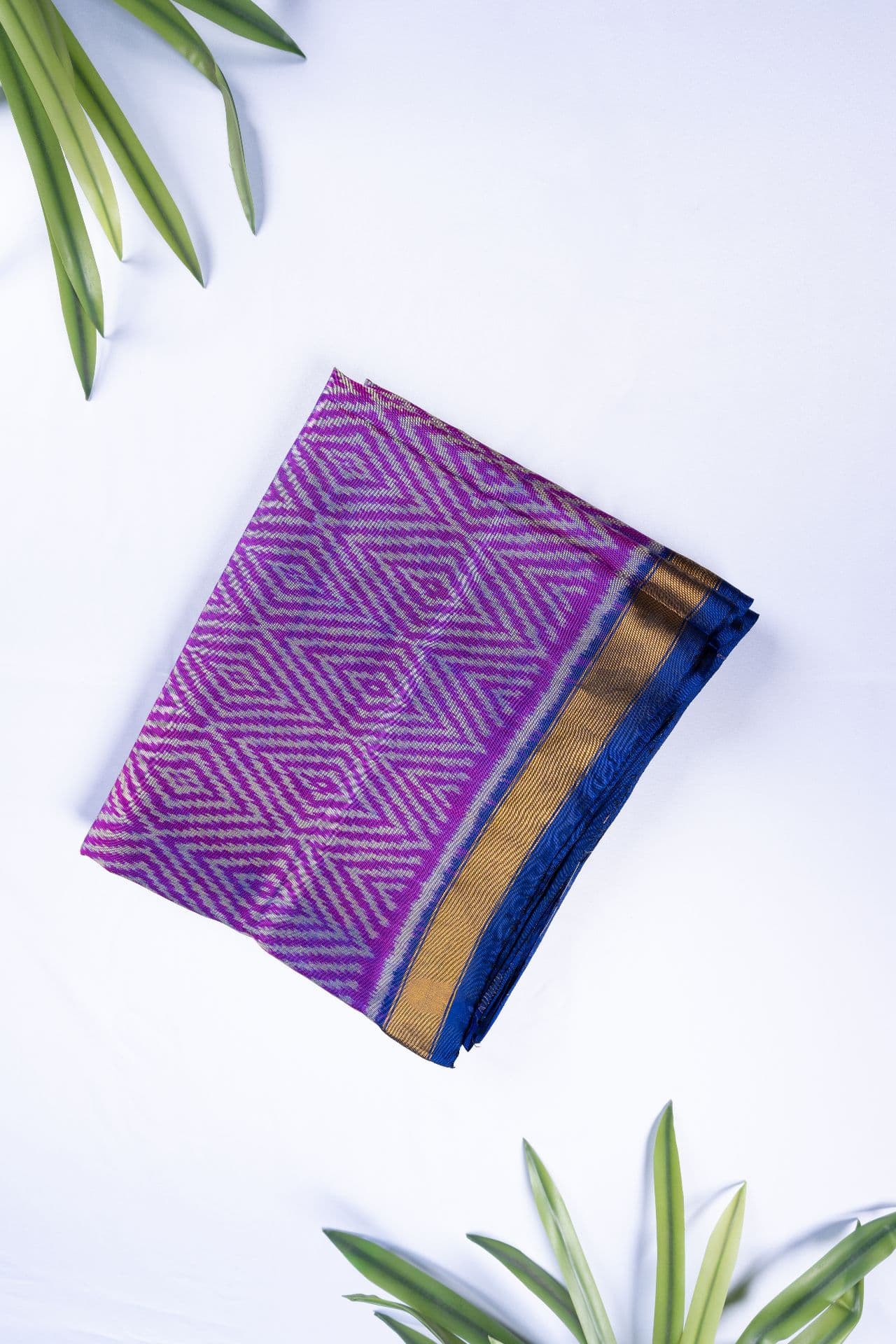 Royal Indigo & Magenta Diamond Ikat Saree Buy authentic handloom patola silk saree