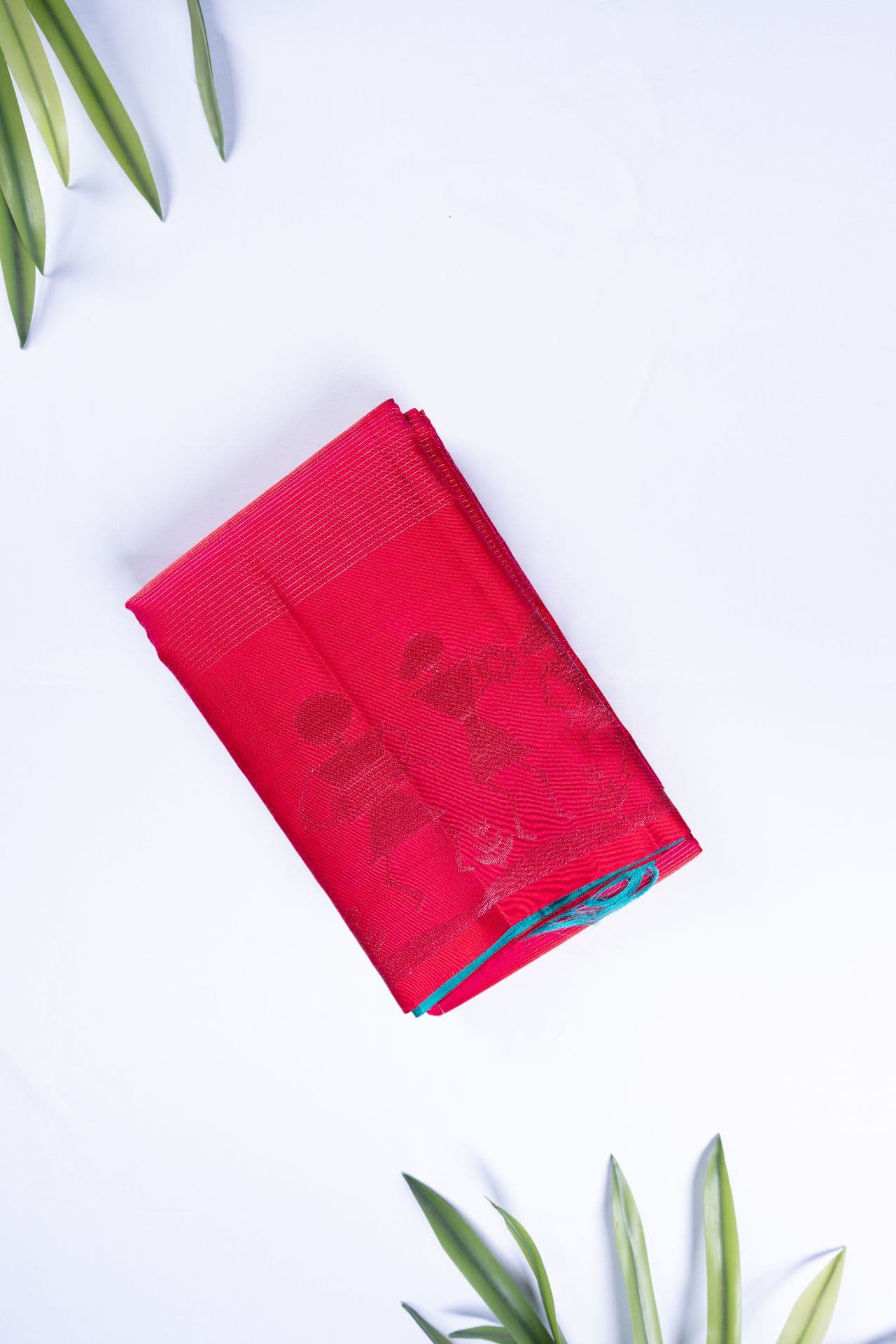 Classic Ivory & Crimson Kanjivaram Heritage Saree Buy authentic handloom soft silk saree